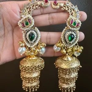 Indian Pakistani Kashmiri Jhumka ear cuff.