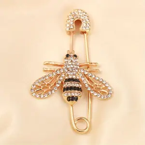 Luxurious Beautiful Little Bee Insect Design Men Women Brooch Pins