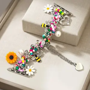 1pc Handmade Woven Flower Watch Band, Compatible with Apple Watch 38/40/41/42/44/45/46/49mm, Bracelet Strap for iWatch Ultra 3/2/1, SE & Series 1-11, Daily Wear & Gift, Smart Watch Accessories, Smart Watch Strap, Watch Not Included