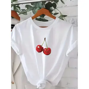 Relaxed and casual cherry T-shirt, creating a fresh and simple look. Regular length T-shirt. Seasonal casual short-sleeved T-shirt. Soft and comfortable. Basic undergarment.
