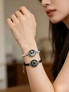 2-Piece Sun & Moon Hand Cuffs Set, Glow-In-The-Dark Couple Jewelry for Long Distance Relationships, Romantic Anniversary Valentine Gift