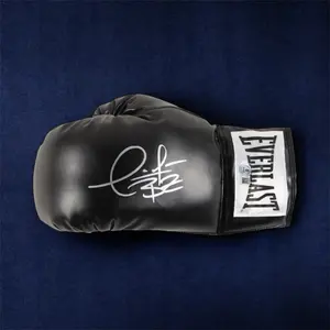 Deontay Wilder Signed Everlast Boxing Glove (Beckett)