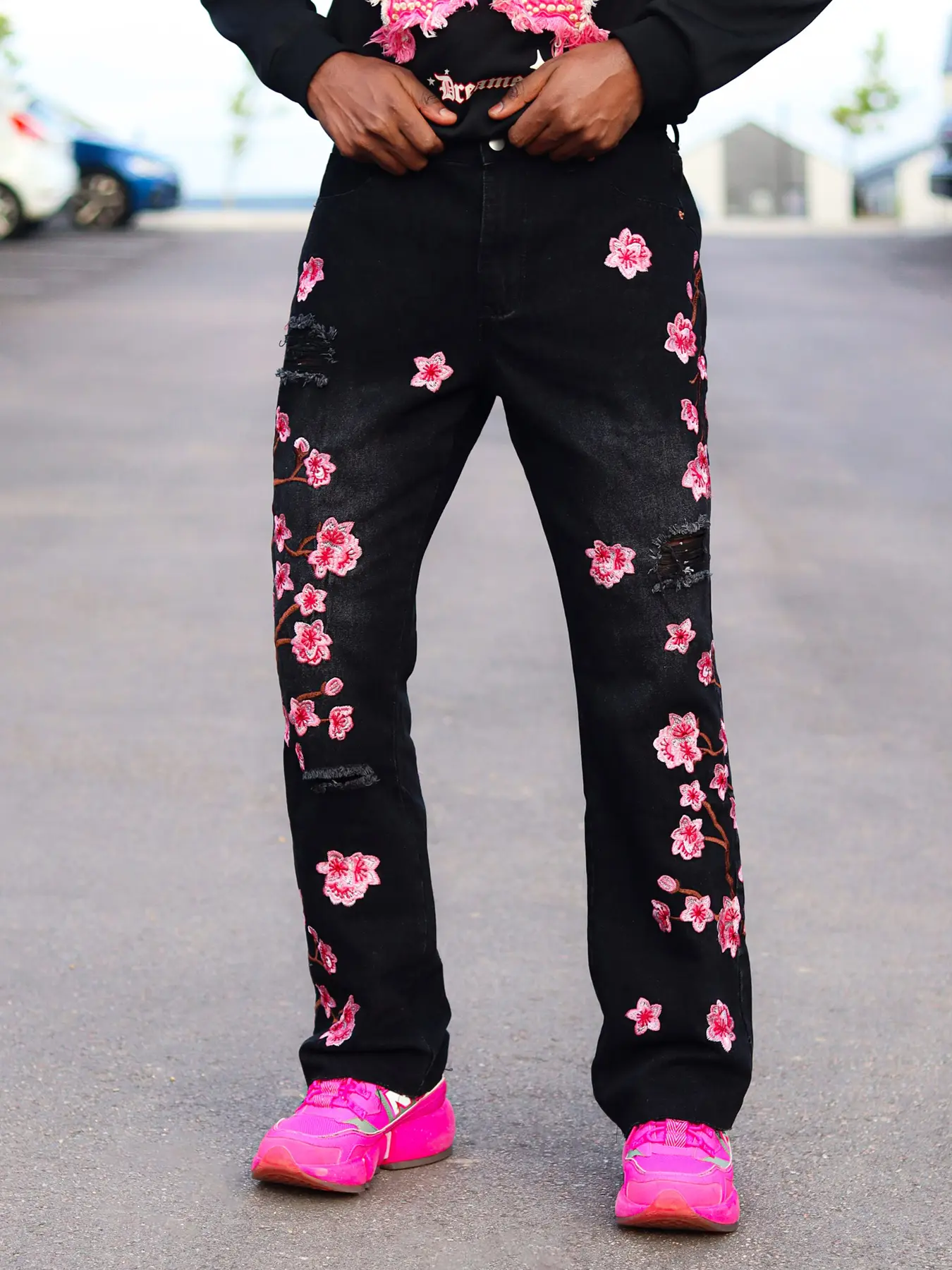 Men's Fashion Sakura Embroidered Ripped Jeans, Y2K Vintage Style, High Waist Flare Denim Jeans, Washed Look, Perfect for Daily Wear