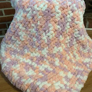 Multi Pink Handmade Chunky Blanket - Soft Plush Design with Colorful Patterns