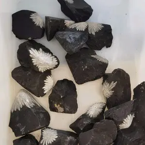 Chrysanthemum Raw Stone