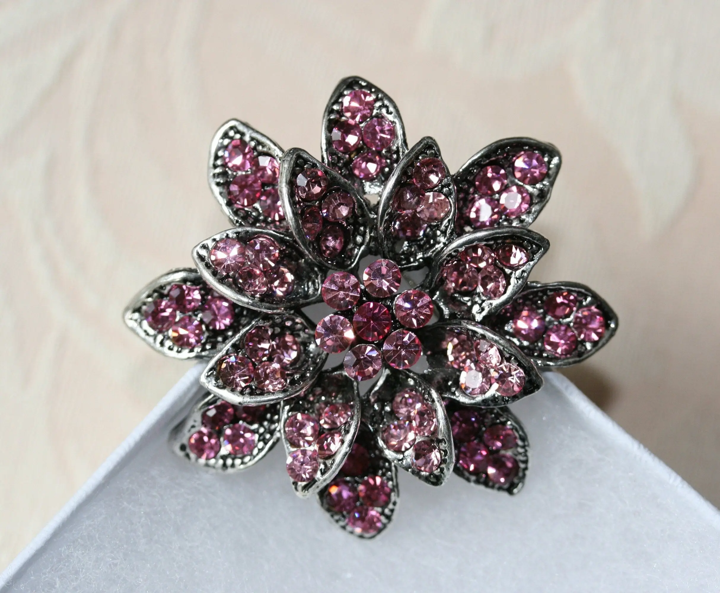 Women's Pink & Purple Crystal Flower Brooch, 1.85" Pewter-Tone Metal Jewellery Pin for Coat or Collar Accent