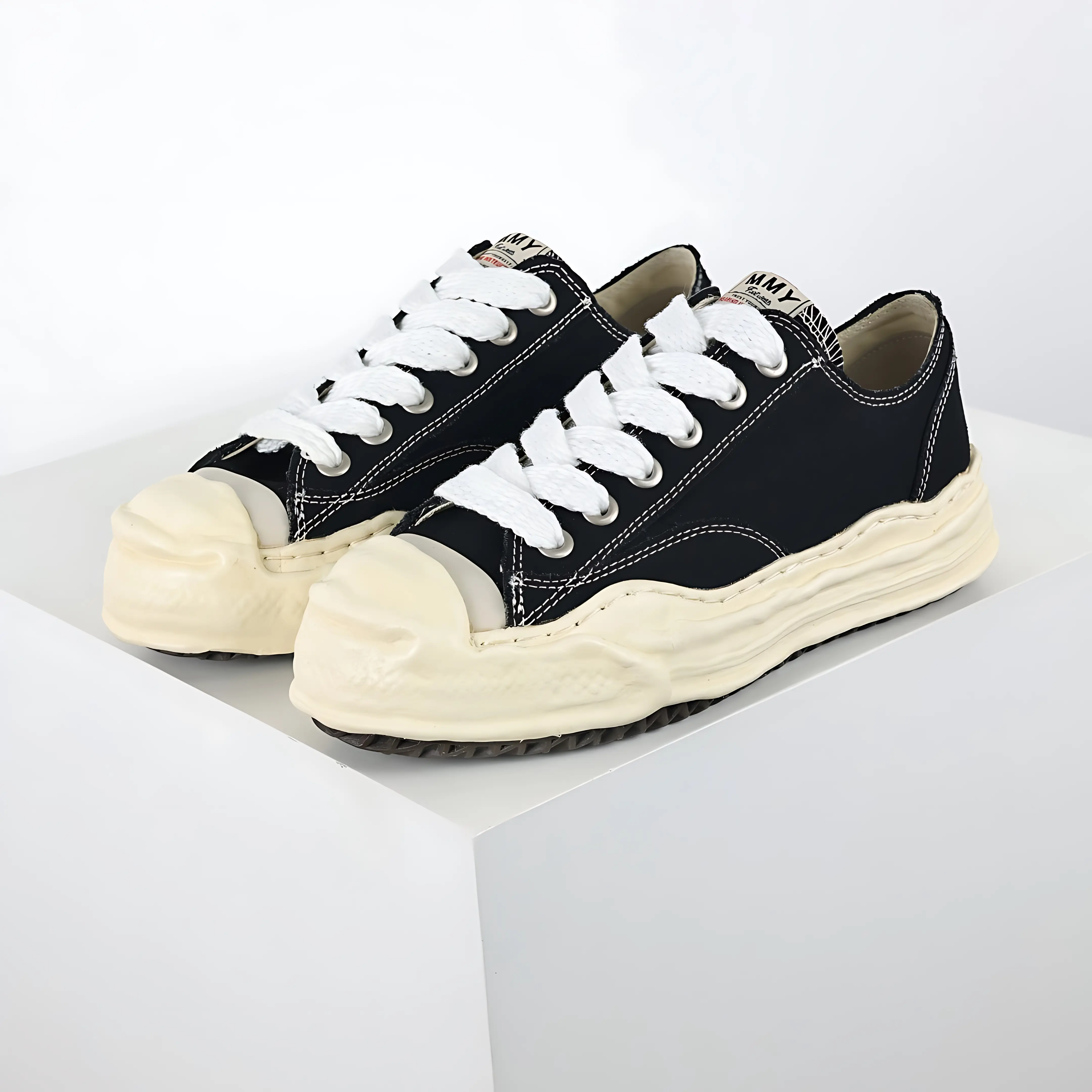 Crafted from soft breathable canvas, these Unisex Vintage Wavy Distressed Sneakers come Brand New Sealed with Original Shoe Box; available in multi colors including black and cream for home, party and street wall decoration daily outfits