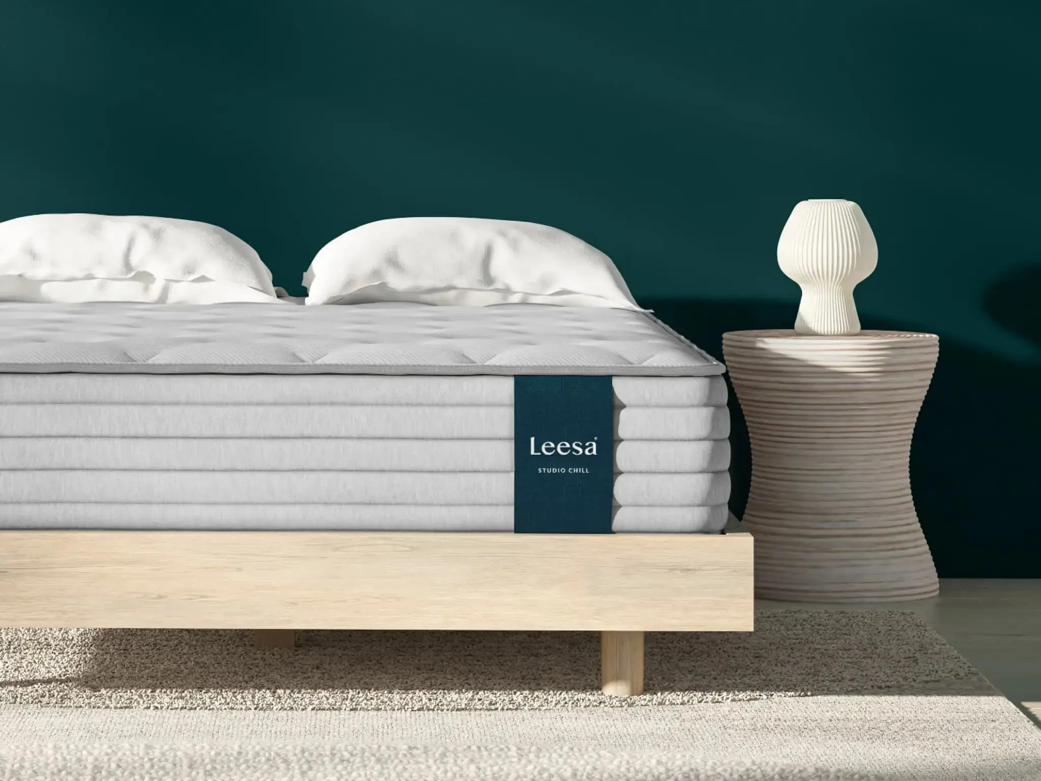 Leesa Studio Chill Hybrid Duvet - Ultra Cool Cover, CertiPUR-US® Certified Polyester Blend Bedding, Individually Wrapped Spring System, Conforms to Body, Reduces Less Pressure Points, Multi-Size Options (Twin, California King) for Enhanced Rest, 17% Polye