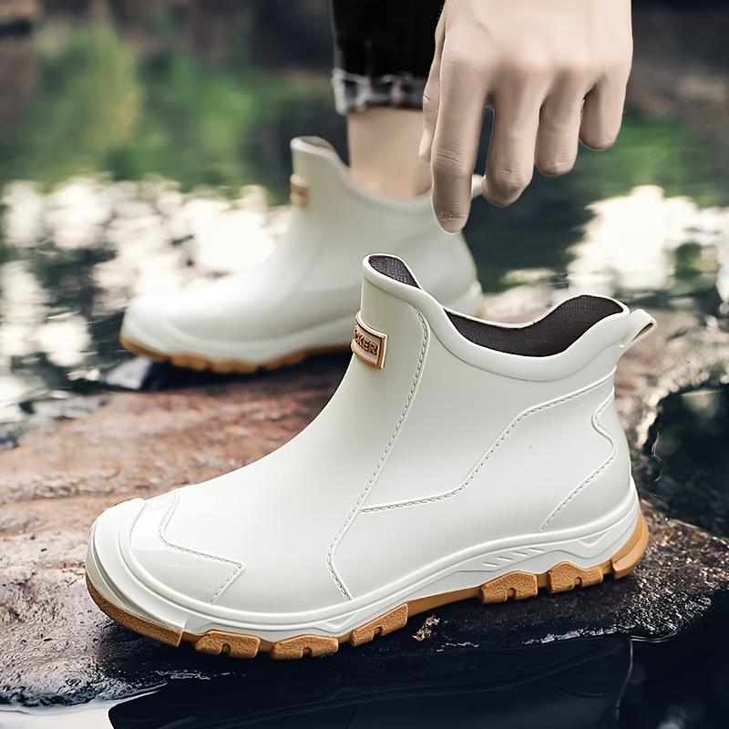 Unisex Lightweight Anti-Slip Rain Boots | Stylish Short Boots, Versatile for Car Washing and Outdoor Use, Wear-Resistant Non-Slip Sole, Suitable for All-Year Round, Round Toe Design