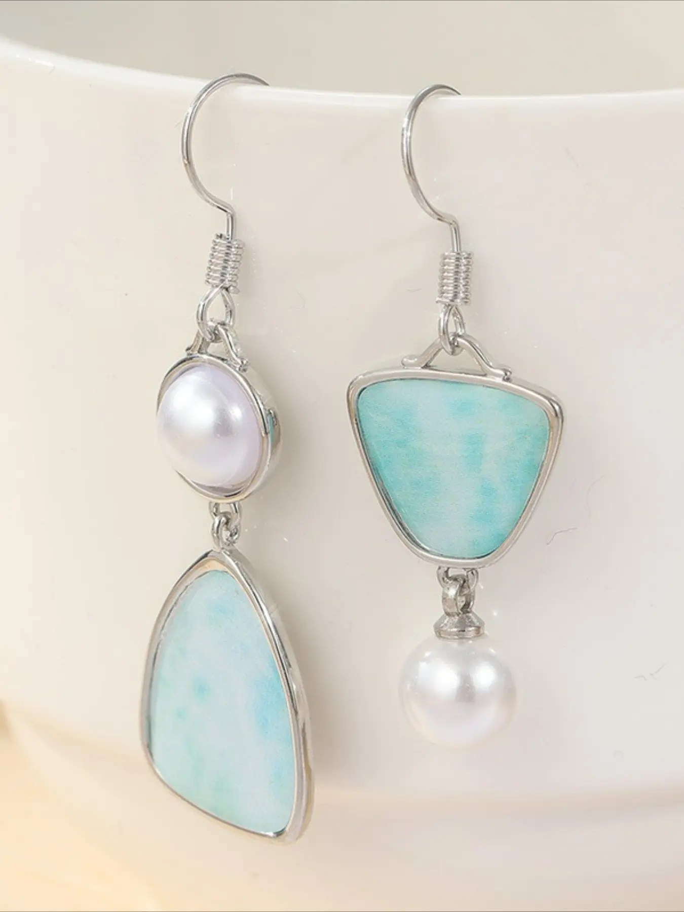 A Pair of Elegant and Simple Styles Asymmetrical Earrings, Imitatiopearl Pendant Earrings, Bohemian-style Geometric Earrings for Women, Suitable for Daily Vacation Wear, The Perfect Holiday Gift