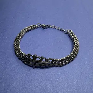 Heavyweight Cross Bracelet Vintage 20cm Unisex Stainless Steel Chain Jewelry with Unique Floral Design for Men and Women
