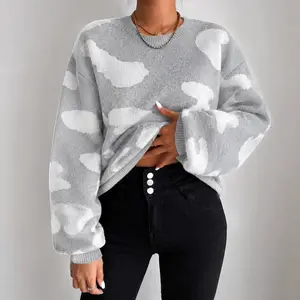 Women's Casual Leopard Camo Sweater, a Cozy Crewneck Pullover with Longsleeves, Soft Knit Fabric in a Baggy Style for Everyday Fall Wear
