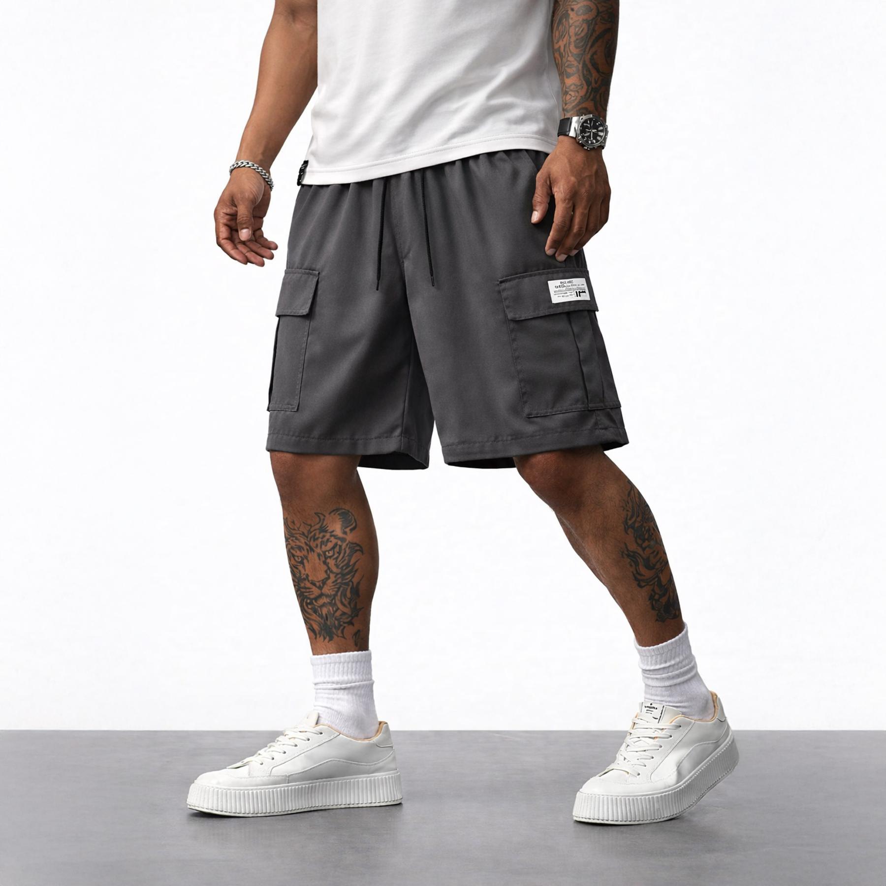 Men’s cargo shorts — heavyweight streetwear brand with multiple pockets, a loose fit that blends hip-hop urban style with practical workwear aesthetics. Suitable for everyday casual wear, fitness training, skateboarding, hiking and mountaineering, and var