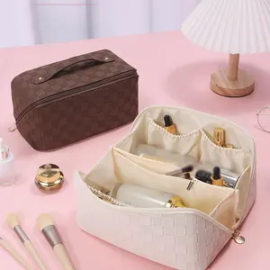 Women's Large Capacity Hangable Wash Bag - Flat Compartmentary, Portable Waterproof Cosmetic Bag with Handle