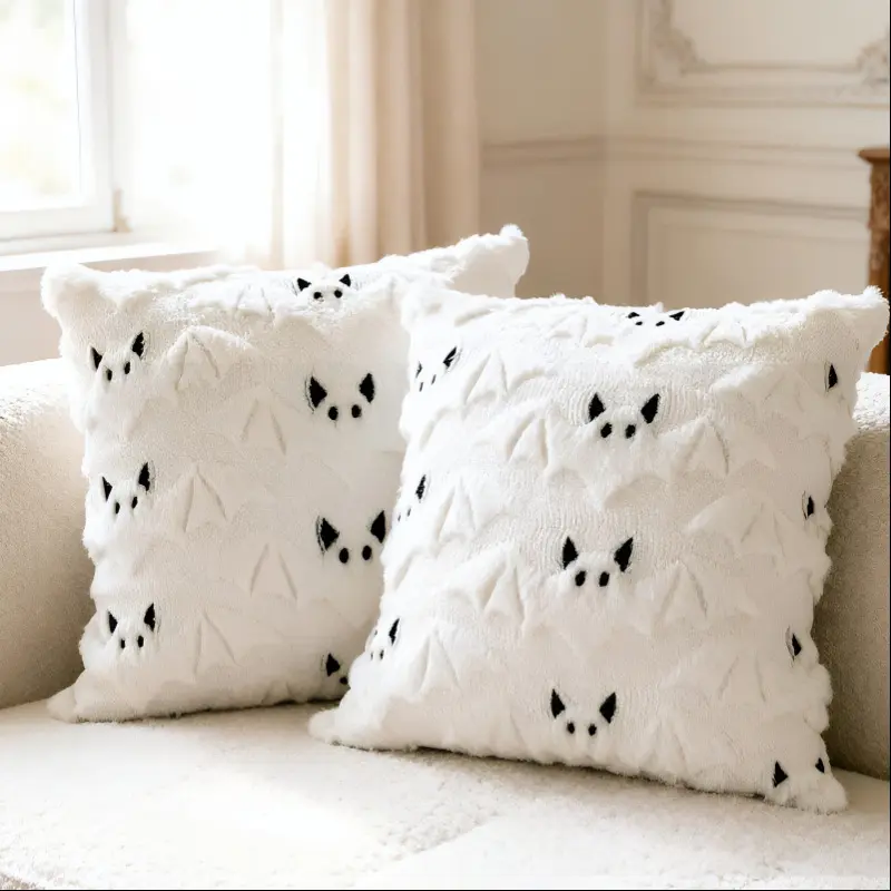 Minimalist White Faux Rabbit Fur Throw Pillow Cover 3D Embossed Cute Black Outline Bat Pattern Square Decorative Cushion Cover Soft Fluffy Gothic Halloween Sofa Bed Home Decor