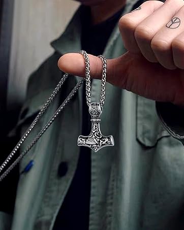 Viking Thor's Hammer Talisman Necklace for Men, Vintage Norse Mjolnir Amulet Pendant with Sturdy Wheat Chain, Stainless Steel Jewelry (Gift Box)
