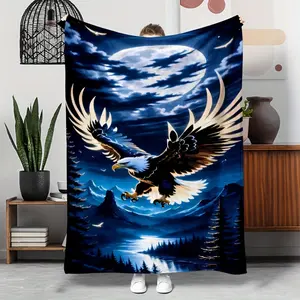 Eagle Carving Pattern Blanket Lightweight Soft Gift Blanket for All Seasons Contemporary Style 100% Polyester Flannel Nap Cover Sofa Multi-Purpose for Camping Travel