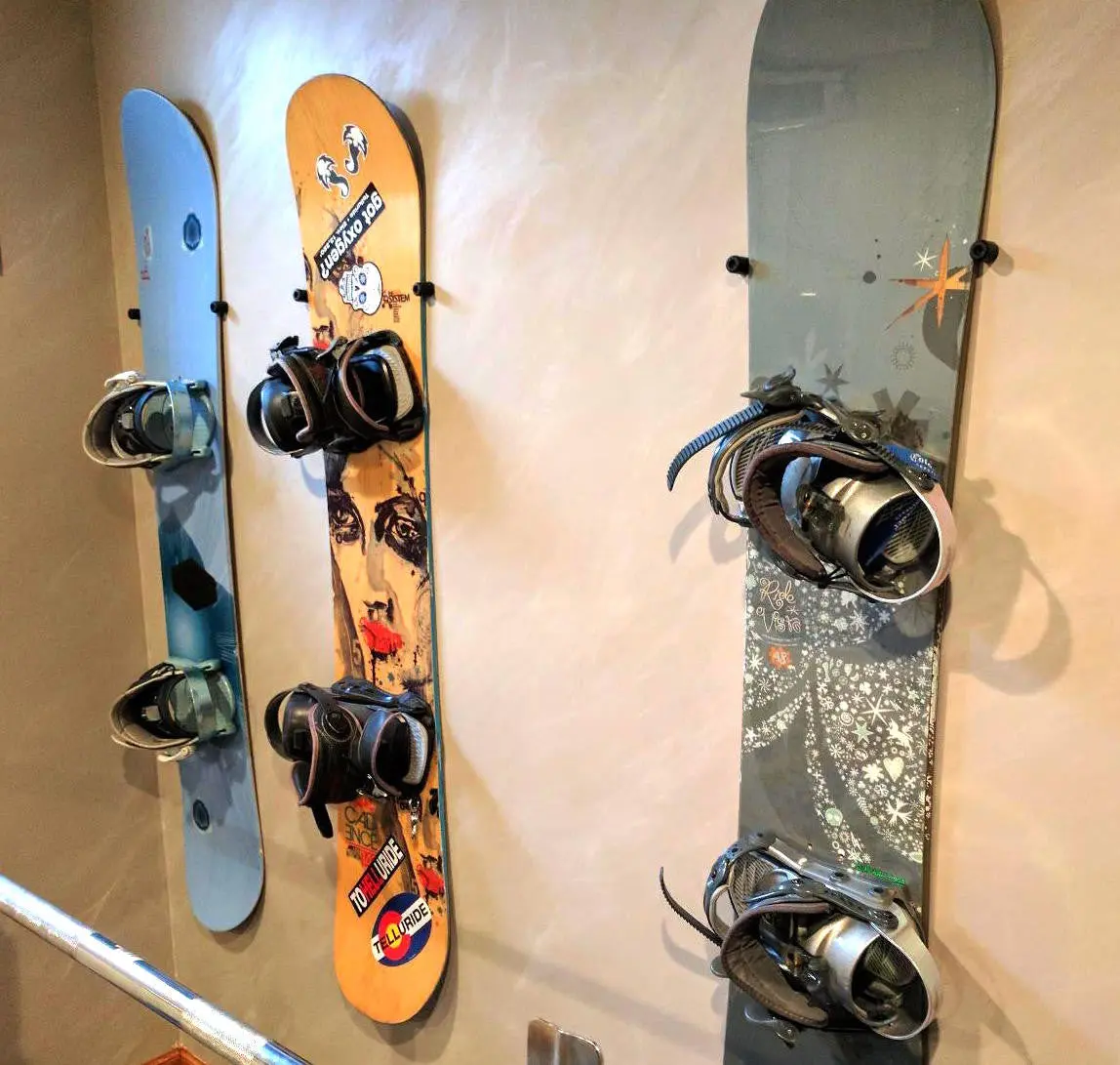 The Cinch Snowboard Display | Floating Rack | 1 Board The Cinch Snowboard Display | Floating Rack | 1 Board