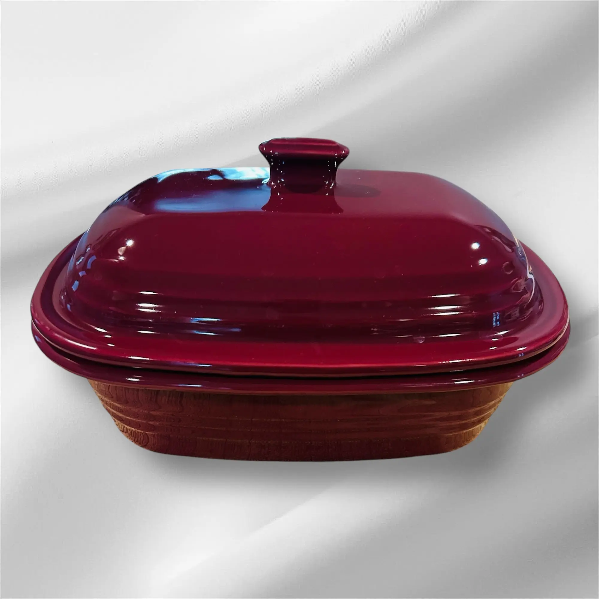 Pampered Chef Stoneware Casserole Dish Pampered Chef Stoneware Casserole Dish