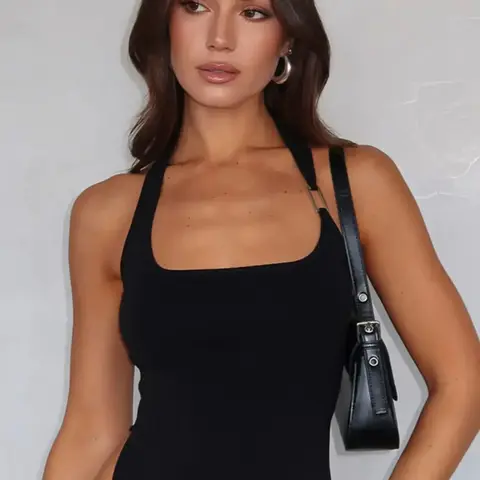 Women's Solid Backless Split Hem Halter Neck Tank Top, Backless Cami, Casual Sleeveless Crop Top for Summer, Summer Tops Trendy, Women's Clothing for Daily Wear, Womenswear