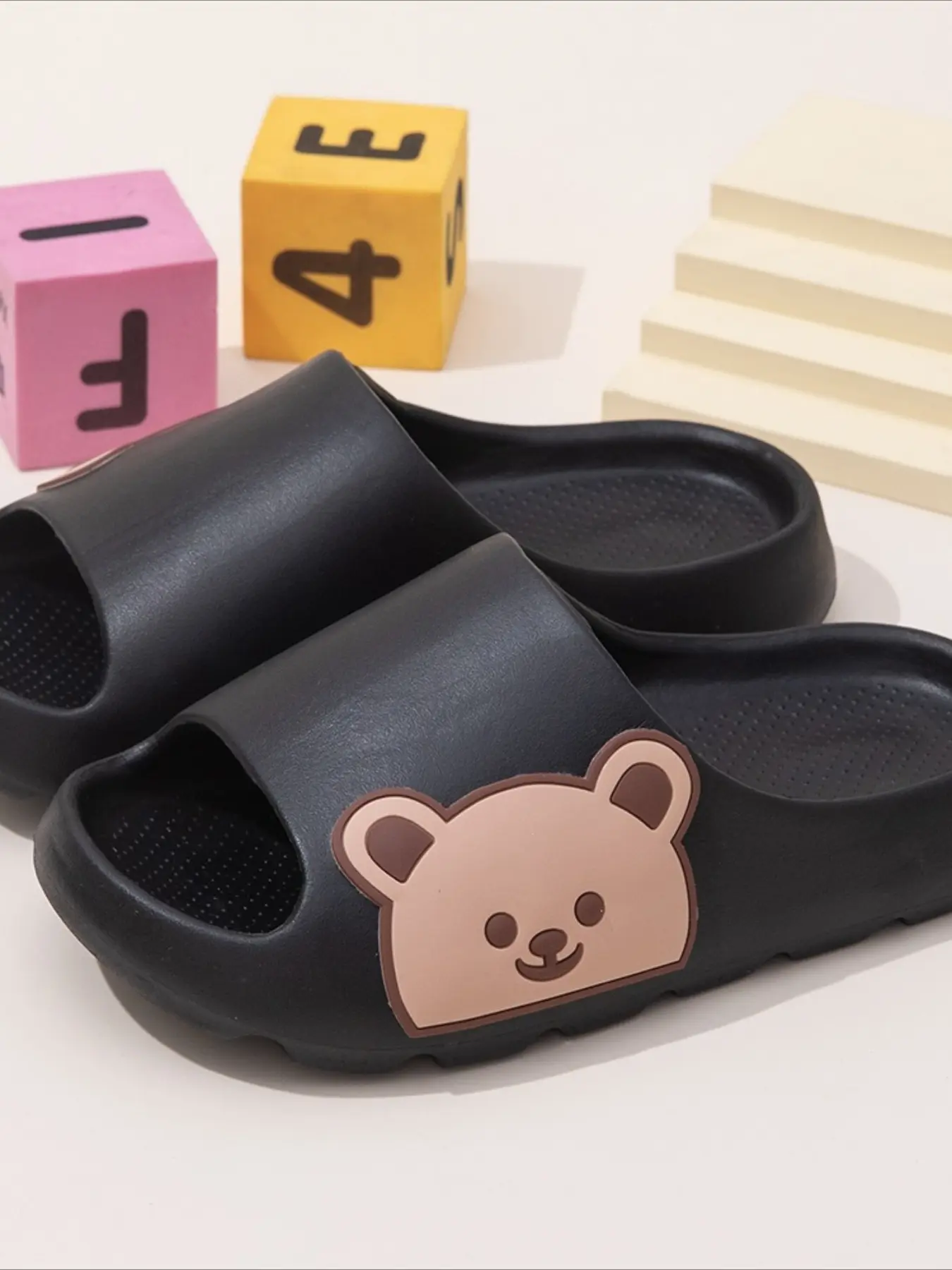 Cartoon Bear Solid Color Children's Bath Slippers for Boys and Girls Indoor Home House Slipper Cool Slippers Cute Cartoon Slides Kid Slippers