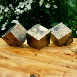 ONE Large Polished Pyrite Crystal Cube 40mm