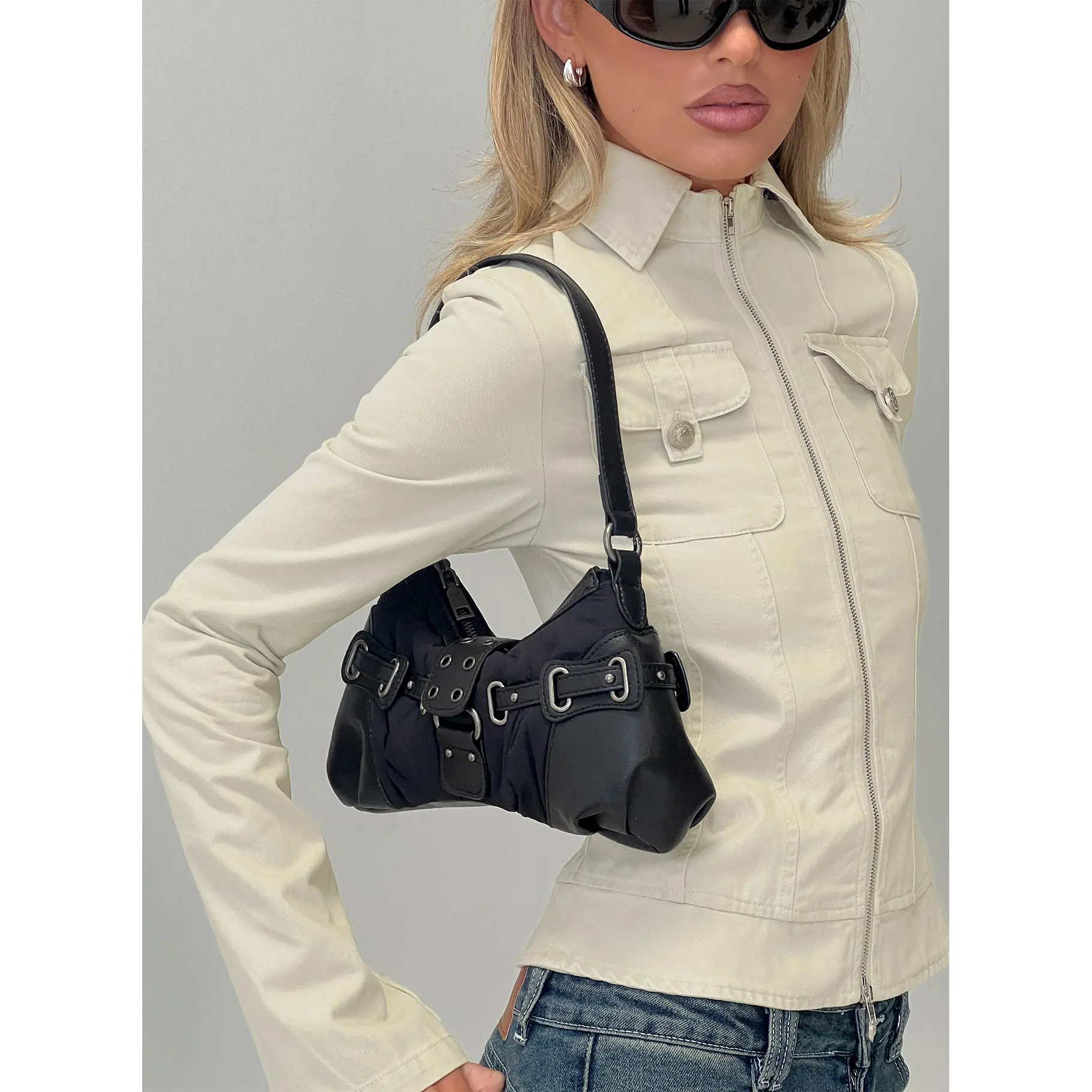 Doyers Street Shoulder Bag Black / Silver