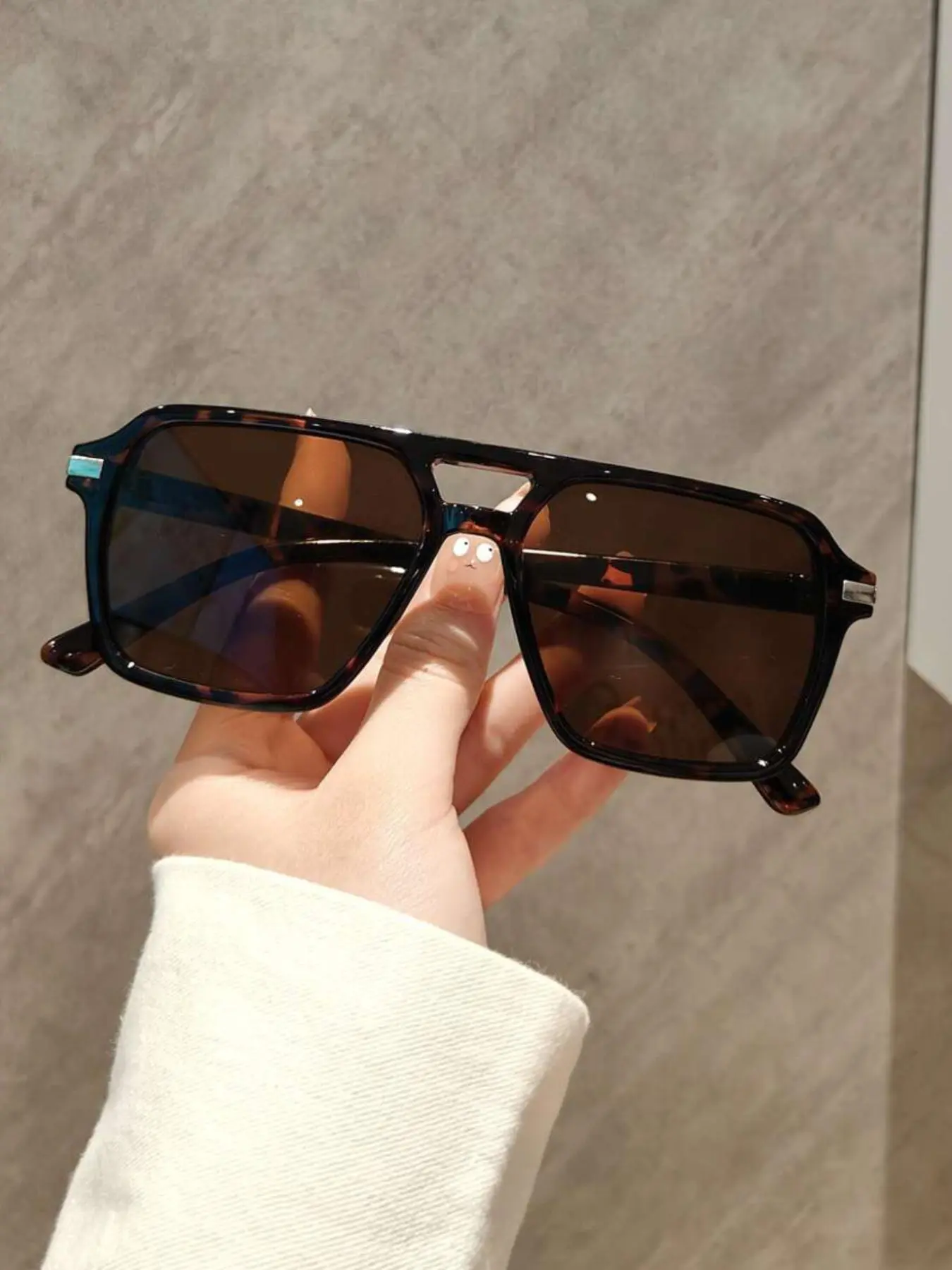 Women's Tortoiseshell Pattern Sunglasses, Trendy Casual Sunglasses for Everyday Use, Trendy Beach Eyewear, Summer Trendy Sunglasses