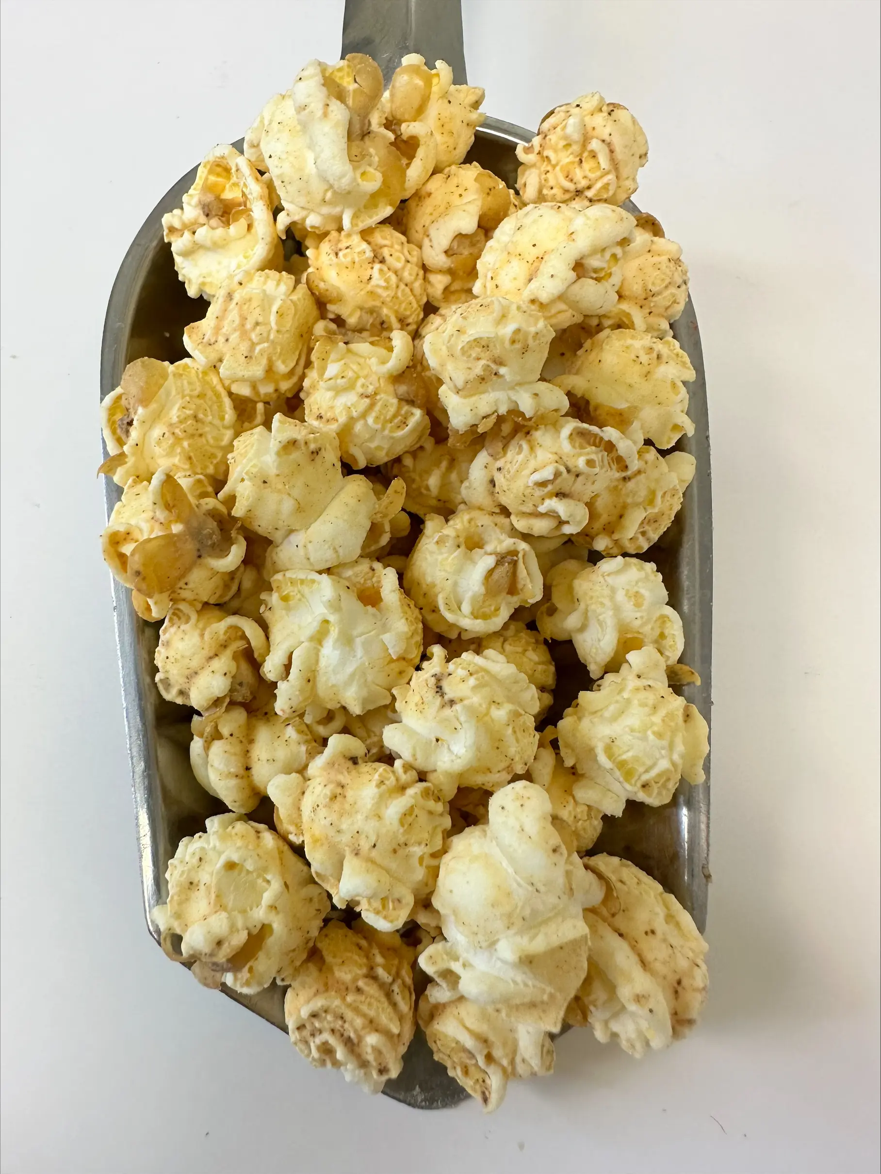 On & Poppin Popcorn, US-Made Ambient White Cheddar-Chipotle Flavored Cheese Snack