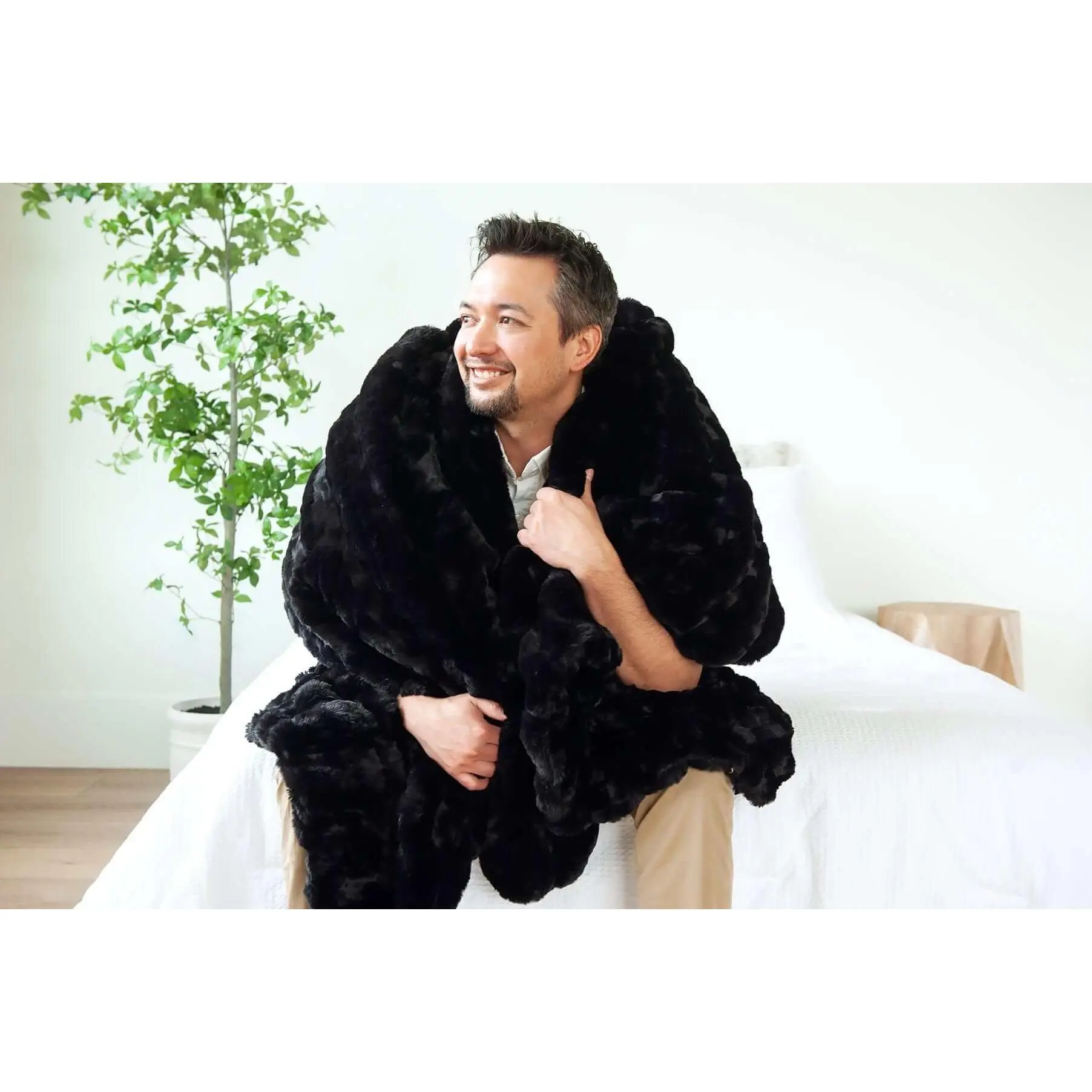 Ultra Sorbet Black Blanket