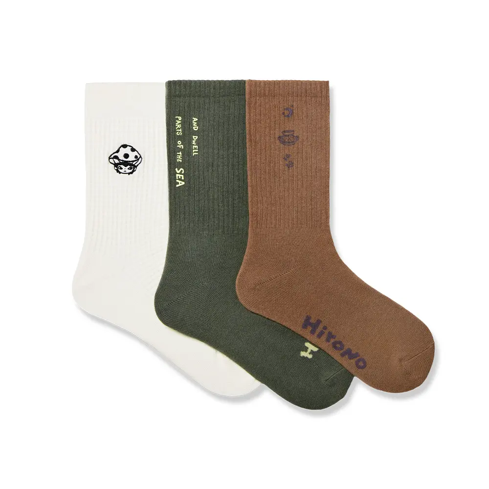 POP MART Hirono Living Wild-Shelter Socks Set clothes
