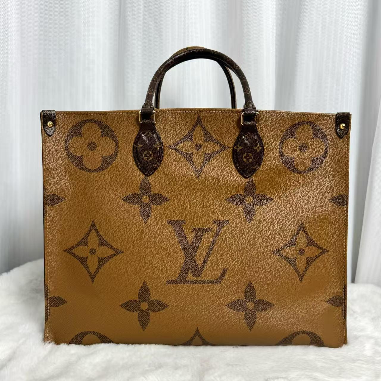 Pre-owned Louis Vuitton Monogram Giant Reverse OnTheGo MM Tote Bag |21269460