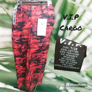 VIP Jeans Red Camo Cargo Pants Sz 7/28 NWT
