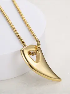 European and American Wolf Tooth Pendant Necklace, Simple and Trendy Stainless Steel Accessories, Versatile for Daily Use