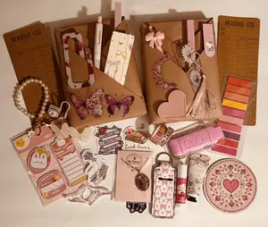 Blind Date with a Book!! Pre loved books, bundles with bookish items