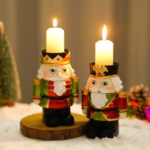 Nutcracker Soldier Candlesticks: Retro Festive Ambiance Item European Candlestick Ornament ins Wind Home Living Room Tabletop Decoration Candlestick Christmas Resin Ornament