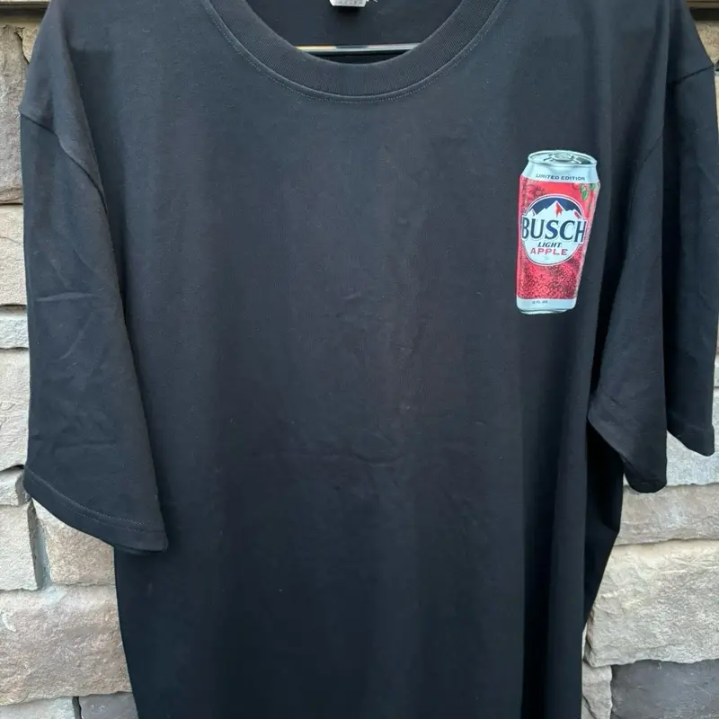 BApple tee shirt