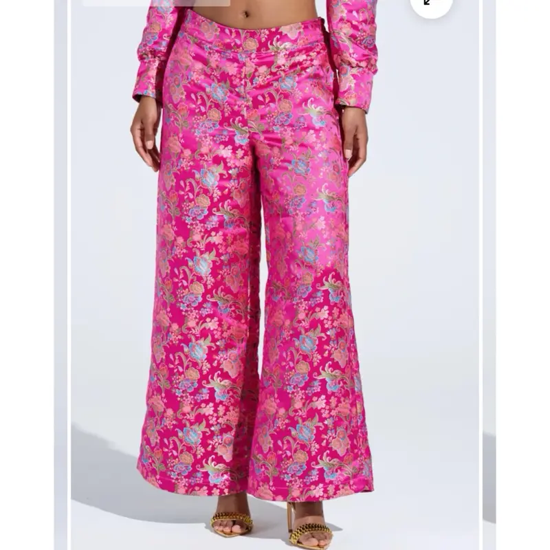 AKIRA Pink Floral Brocade Wide Leg Pants | Satin Jacquard Statement Trousers | NWT | Size Smalll