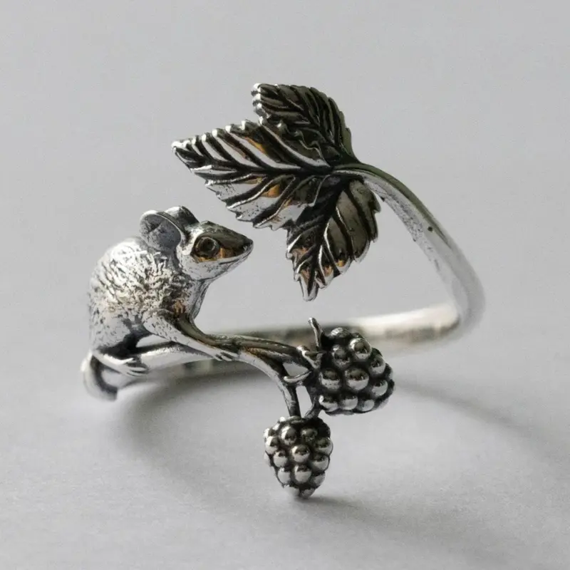 Vintage Unique Cute Squirrel Pine Trees Open-style Ring Elegant Ring Daily Vacation Gift From A Best Friend Party Dainty Stacking Rings, Elegant Casual Ring Stackable Finger Rings Animal Theme Ring Beautiful Rings