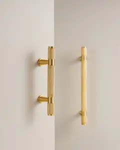 HUDSON DIAMOND-KNURLED CABINET PULL