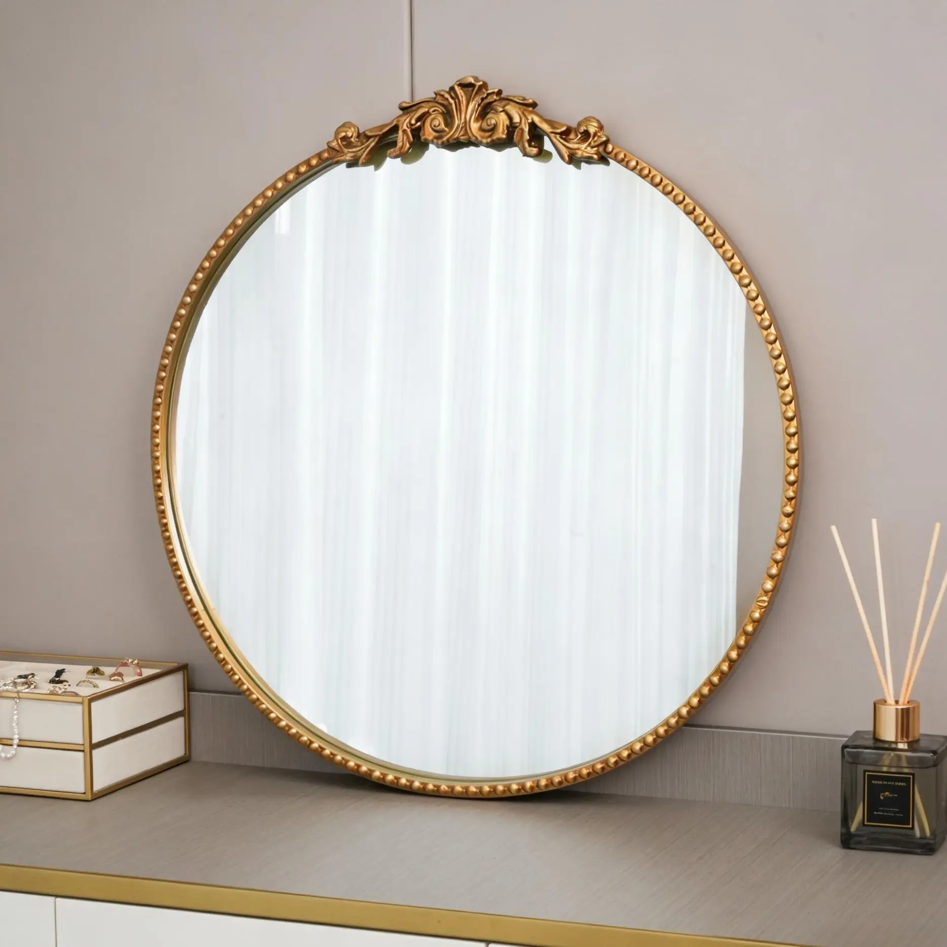 ZIYOO 24 In Round Gold Ornate Glass Wall Mirror - Vintage European Elegant Decor, Distortion-Free Crystal-Clear Reflection, Easy Installation, Wall Hanging for Living Room, Entryway, Vanity Setup, Brightens Spaces, Decoration, Room Decor