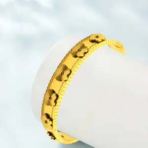 18K gold-plated stainless steel bracelet for women | Beautifully engraved cuff bracelet | Personalized gift for friends and family | Holiday gift