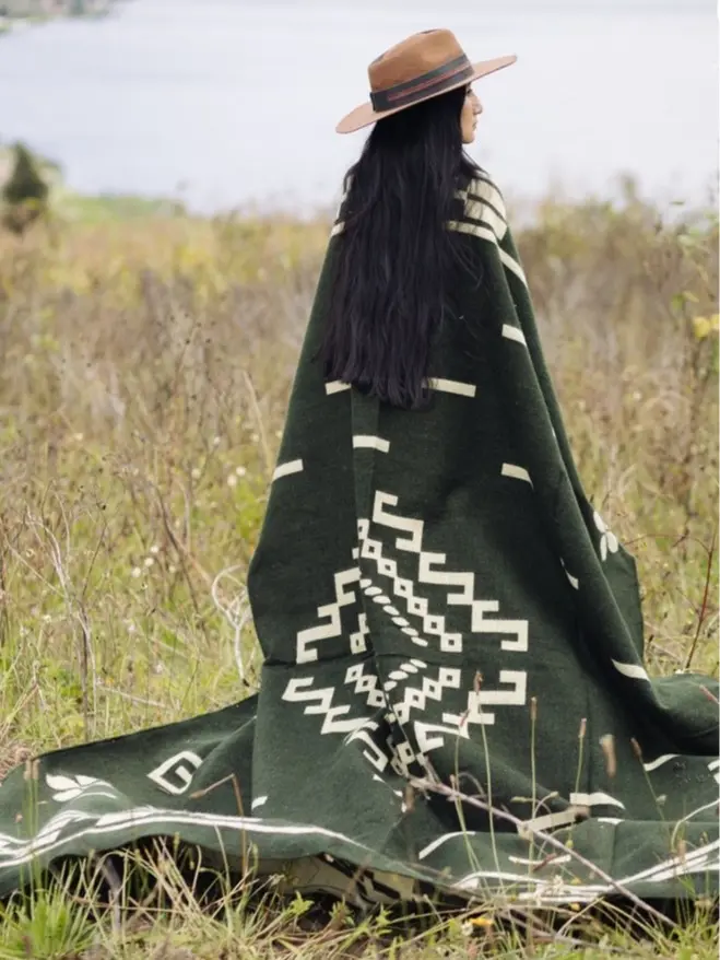 Indigenous Hands Beautiful Alpaca Wool Blanket (Chrysanthemum) Queen Size 74x94 Inches Handcrafted by Indigenous Artisans Super Soft and Warm