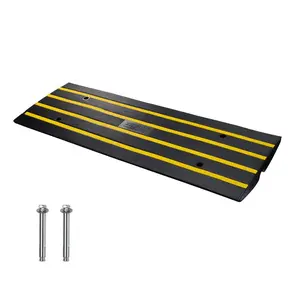 VEVOR Curb Ramp, 2.6 Rise Rubber Driveway Ramps, Heavy Duty 33069 lbs Weight Capacity Threshold Ramp, Curbside Bridge Ramps for Loading Dock Garage Sidewalk, Expandable Full Ramp Set