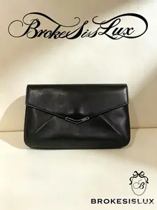Pre-owned FENDI Black Leather Envelope Clutch | Logo Hardware, Evening & Everyday Party Pouch