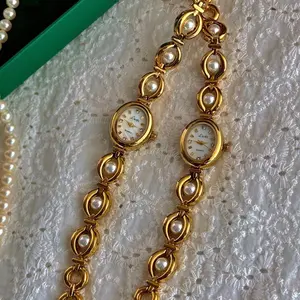 Vintage-Inspired Women's Quartz Watch with Pearl Bracelet - Golden-Tone Oval Analog Display, Alloy Case & Band, Non- - Ideal Gift for Valentine's, Easter, Birthdays, Mother's Day