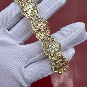 Beautiful  Bracelet 7.5” Long