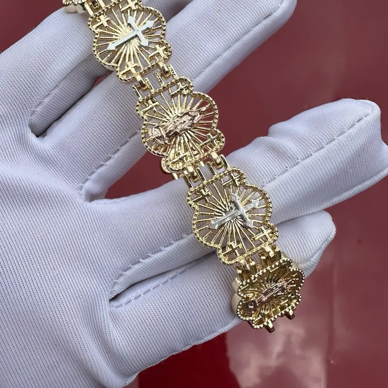 Beautiful Bracelet 7.5” Long