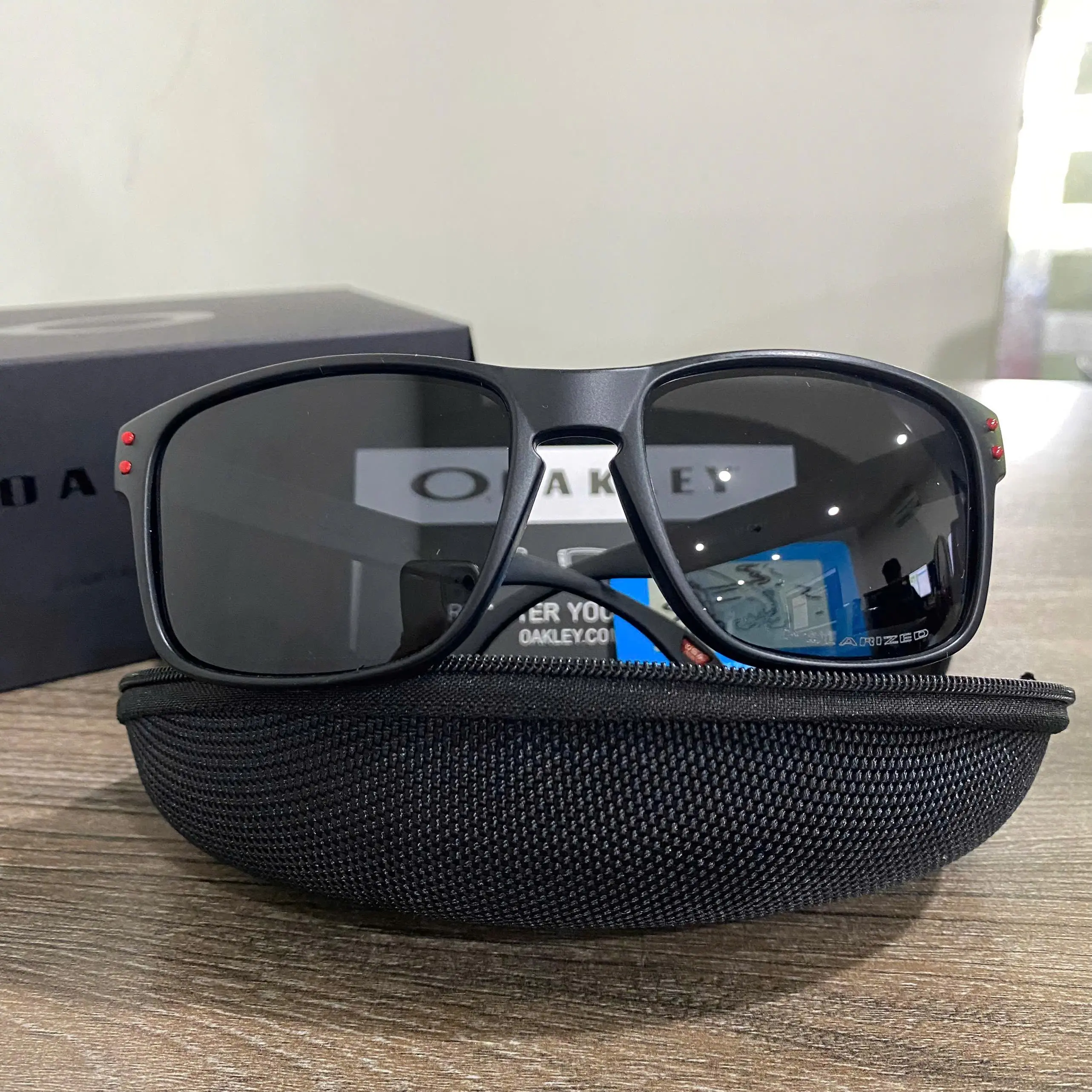 Hoolbrook Men’s Matte Black Frame Black Lens Polarized Sunglasses Travel Driving Glasse