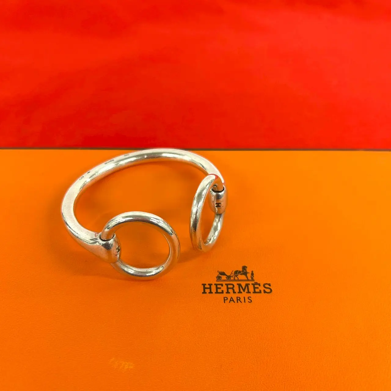 Pre-owned HERMÈS Sterling Silver 925 (Ag925) Small Leather Goods Hermes Nausicaa Silver Bracelet